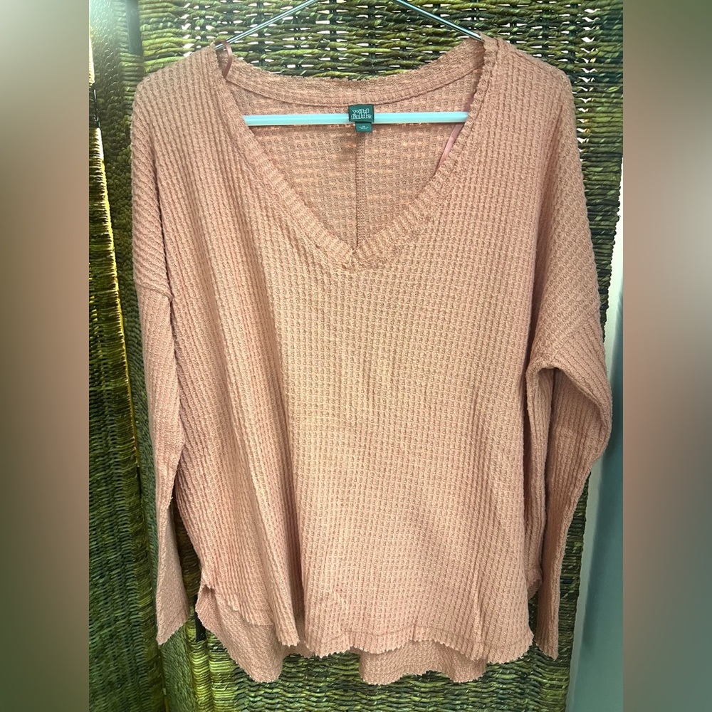 Wild Fable- Medium, Mauve, V Neck- Long sleeve shirt, Pre-‎ Owned
